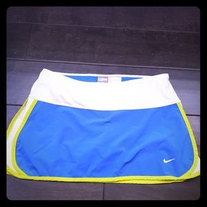 Nike Small white & blue tennis or run skirt skort